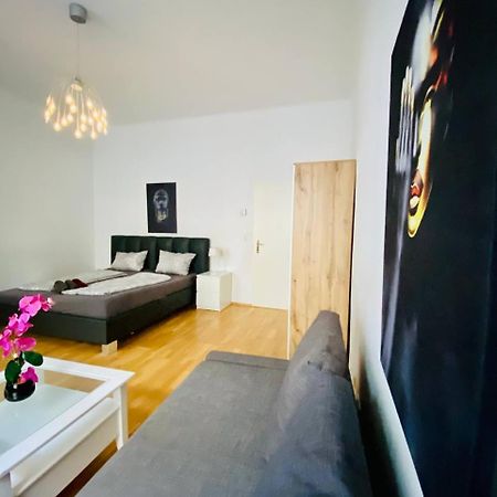 Family Apartment Th8 8 Wien Exterior foto