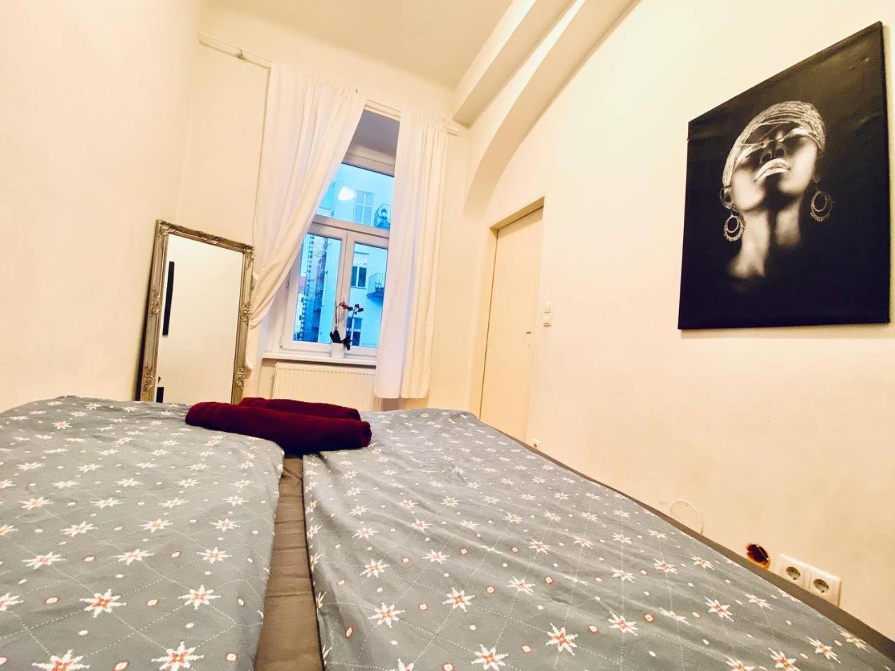 Family Apartment Th8 8 Wien Exterior foto