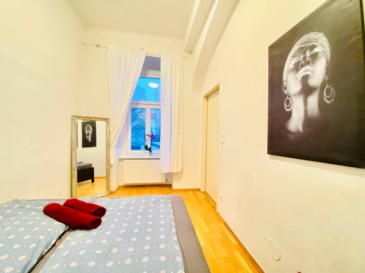 Family Apartment Th8 8 Wien Exterior foto